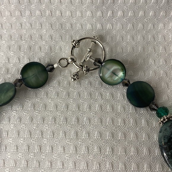 Handcrafted Teal Serpentine and Teal Shell Necklace - Picture 4 of 5